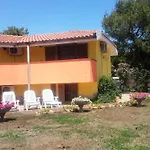 Porto Pino Mimosa Vila