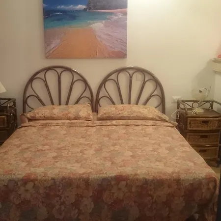 Villa Porto Pino Mimosa *