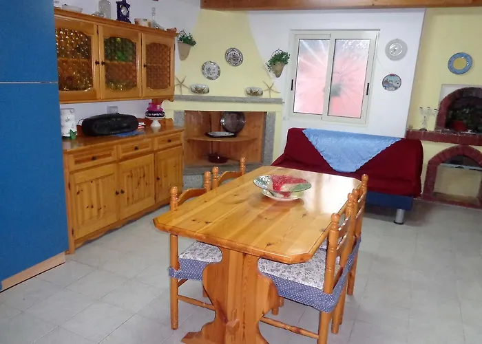 Villa Porto Pino Mimosa *