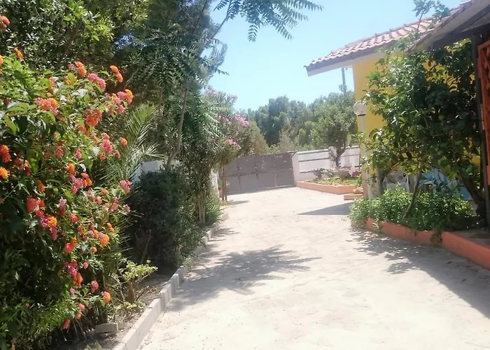 Porto Pino Mimosa Villa